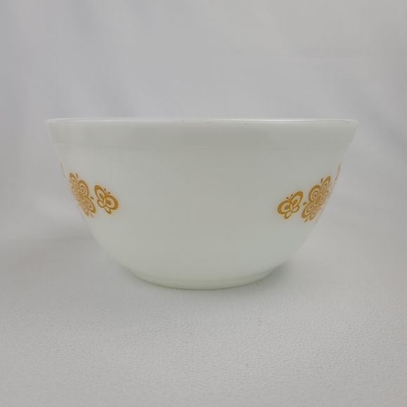 Vtg Pyrex 402 Butterfly Gold Cinderella Bowl - Picture 5 of 12